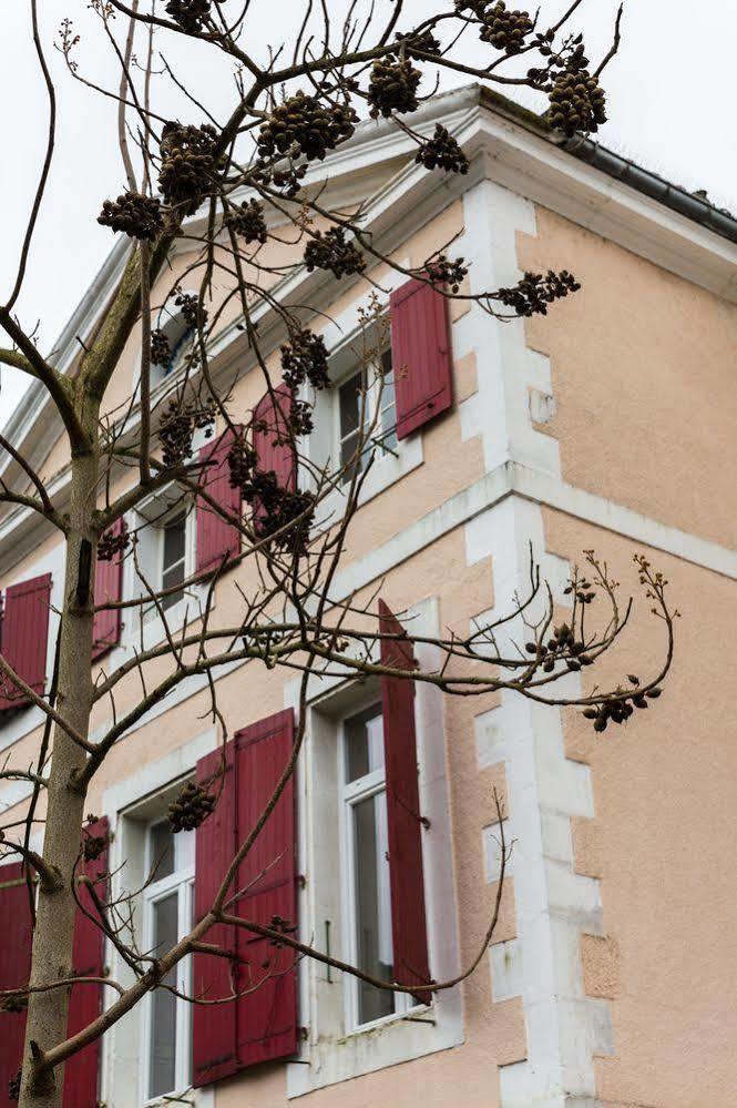 Hotel Le Mont Royal Realmont Bagian luar foto